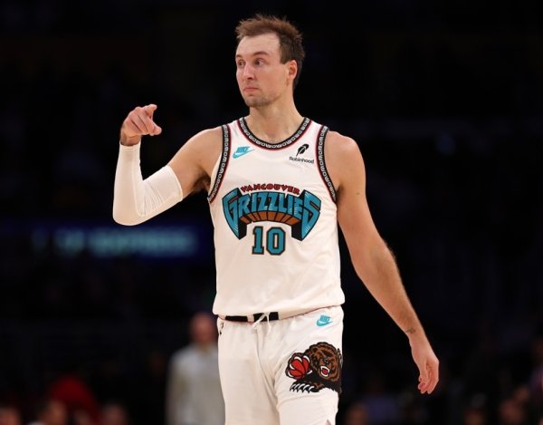 打了31分钟14投11中体育集锦