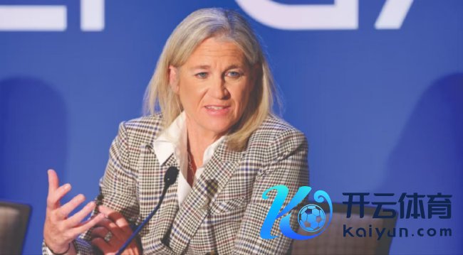 莫莉-马尔库-沙曼（Mollie Marcoux Samaan）