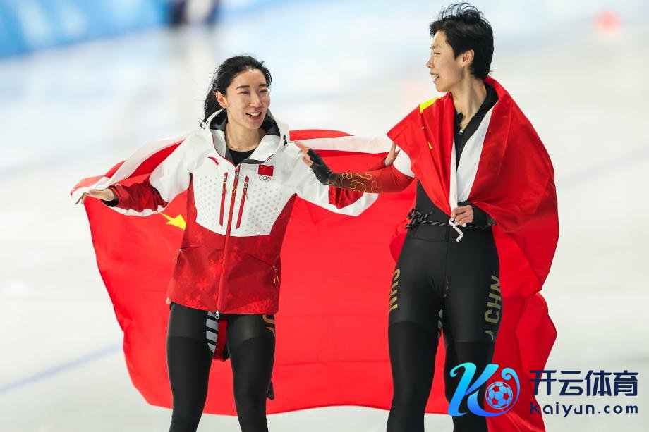 [图]亚冬会速率溜冰女子1000米韩梅、殷琦包揽冠亚军FIFA买球网体育信息